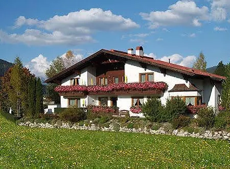 Haus Carmen Apartment *